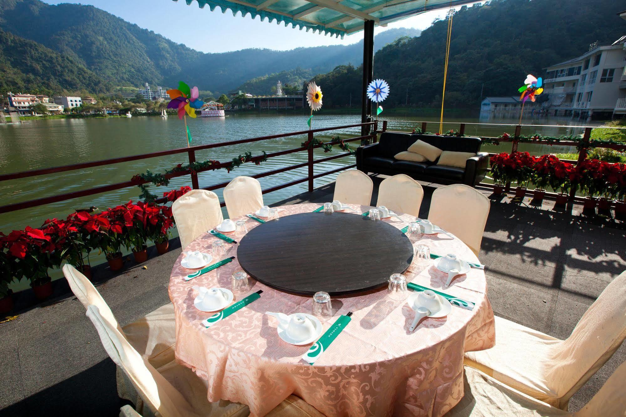 Lakeside Resort Nantou Extérieur photo